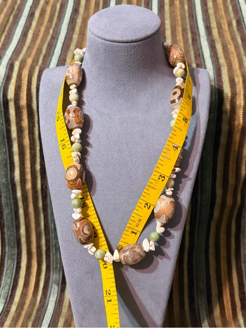 Handcrafted Brown and Green Beaded Statement Tribal Necklace & Bronze chain☑️ - Picture 7 of 8